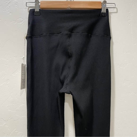 NWT Year Of Ours Ribbed Flare Black Leggings Pants Stretch Yoga Women’s Small - Picture 9 of 13